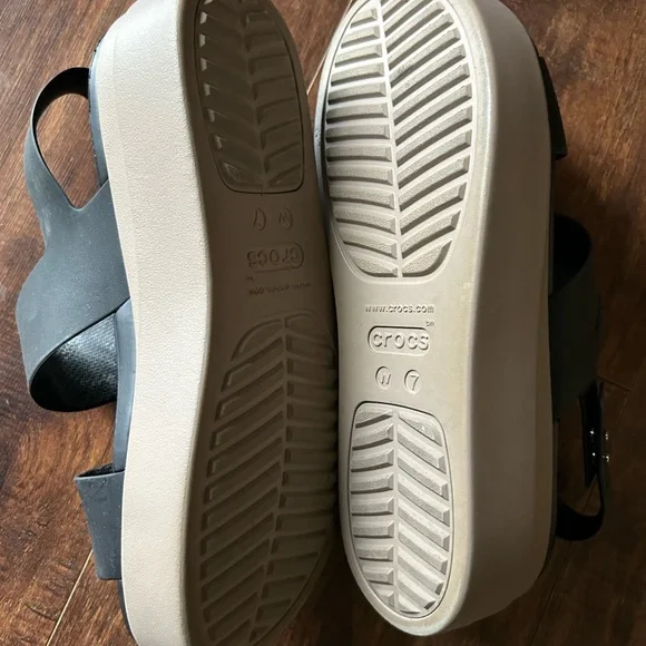 Lite Ride By Crocs Womens Brooklyn Low Wedge Sandals Size W7 Open-toe Black - Picture 8 of 8